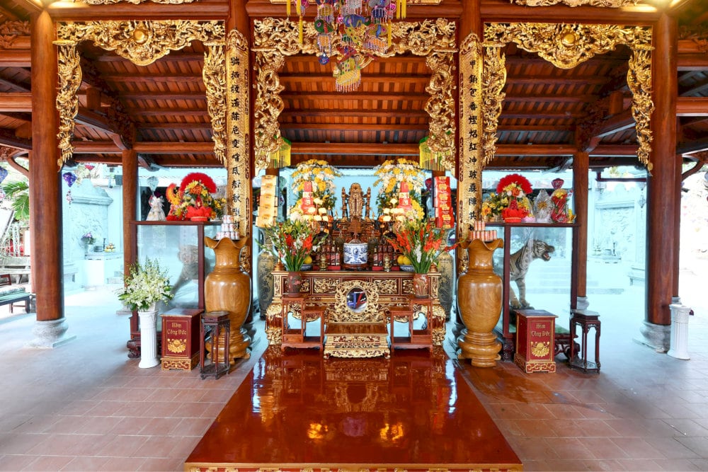Các chi tiết hoa văn tại đây
